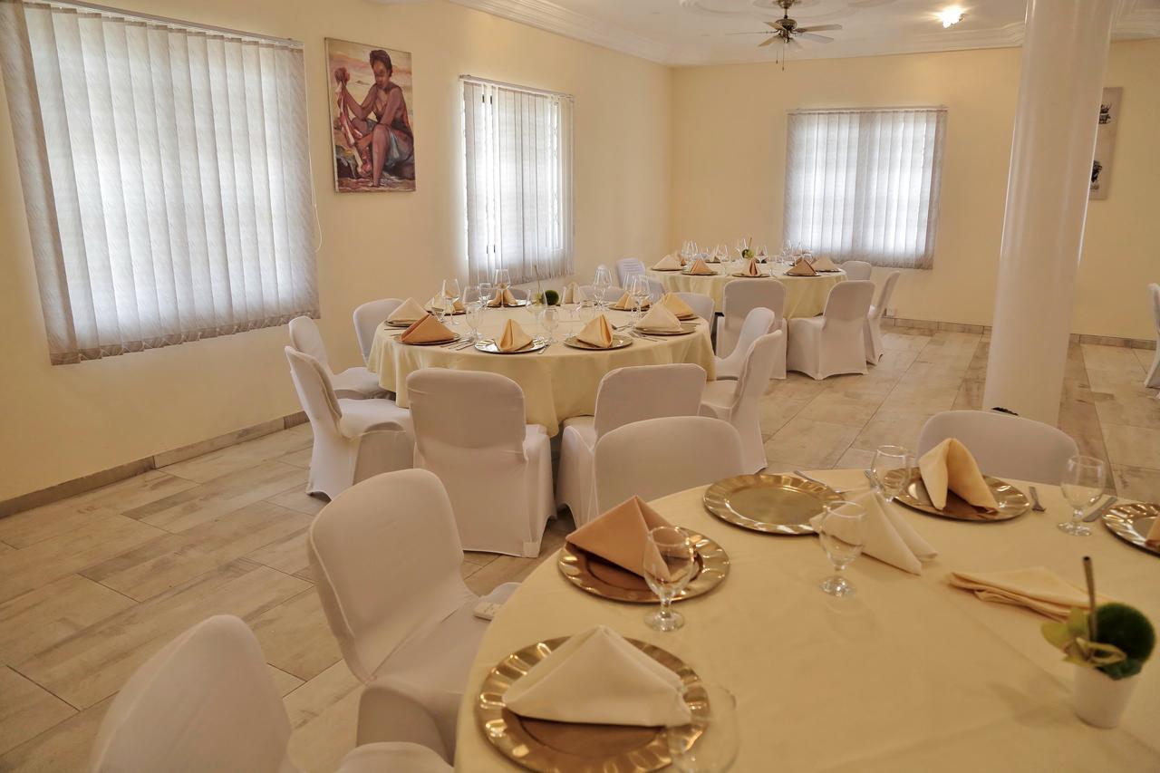 Eden Vale Hotel Ajiringano Экстерьер фото