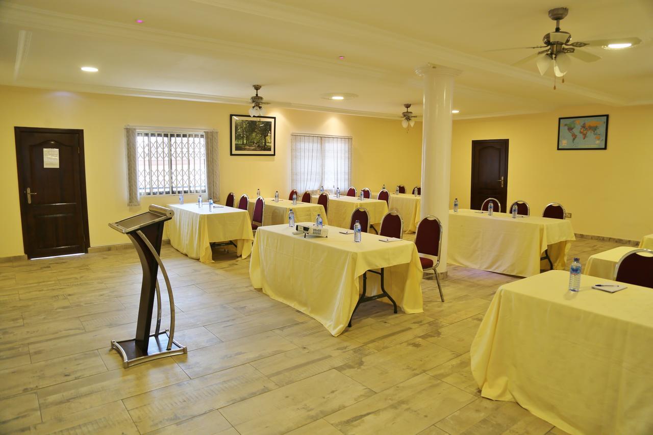 Eden Vale Hotel Ajiringano Экстерьер фото