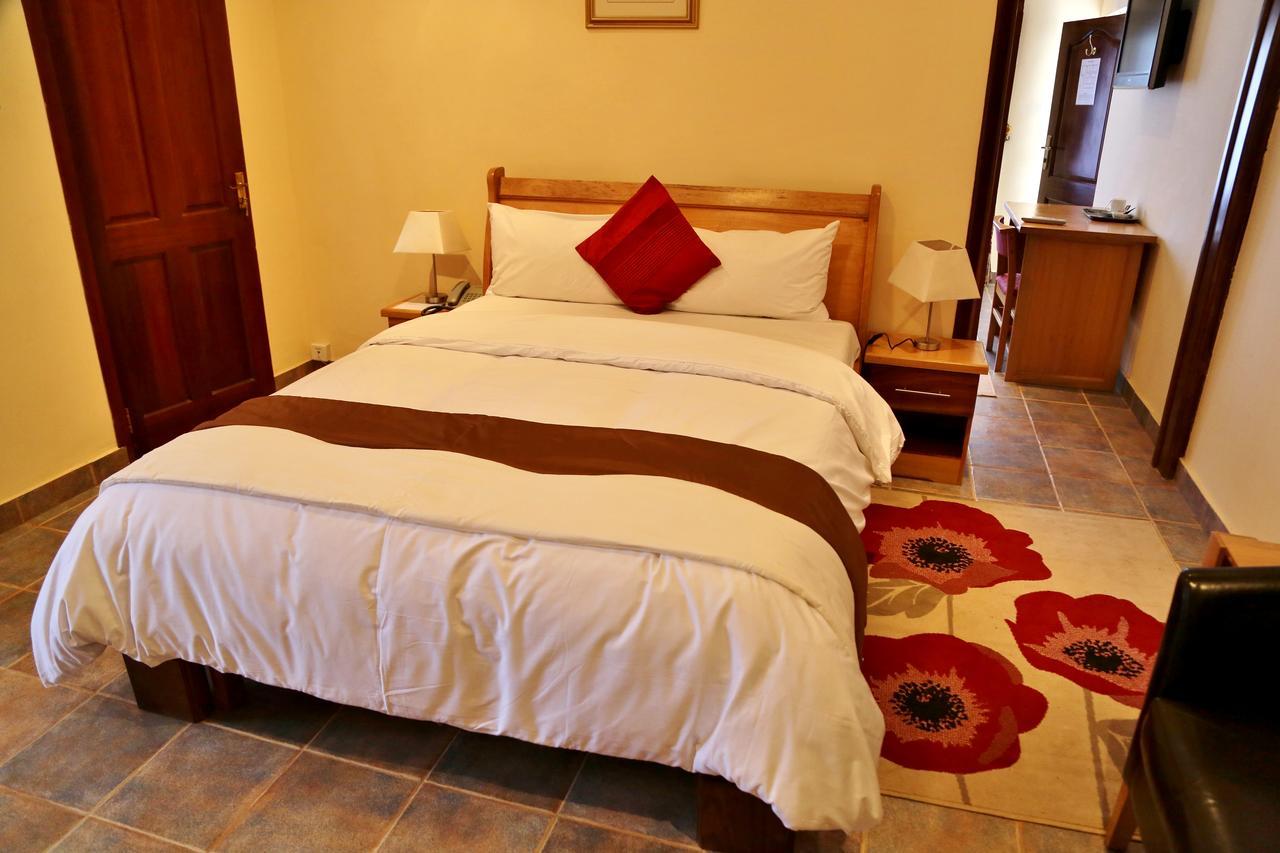 Eden Vale Hotel Ajiringano Экстерьер фото