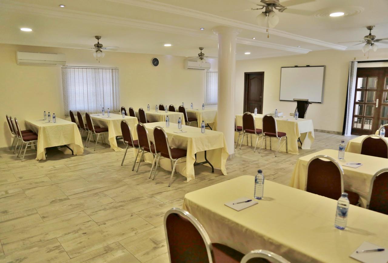 Eden Vale Hotel Ajiringano Экстерьер фото
